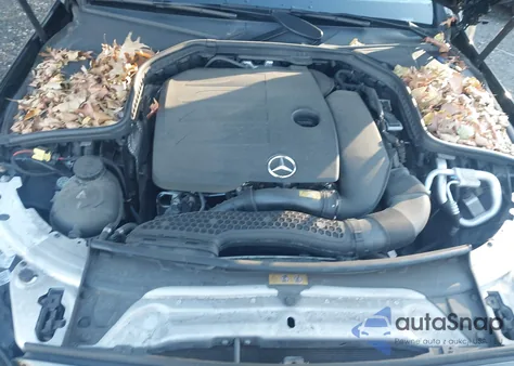 2020 Mercedes-Benz C 300 4Matic z USA, uszkodzony, nr VIN WDDWF8EB5LR545618